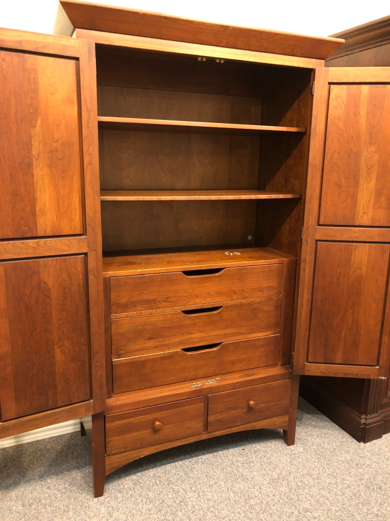 Armoire