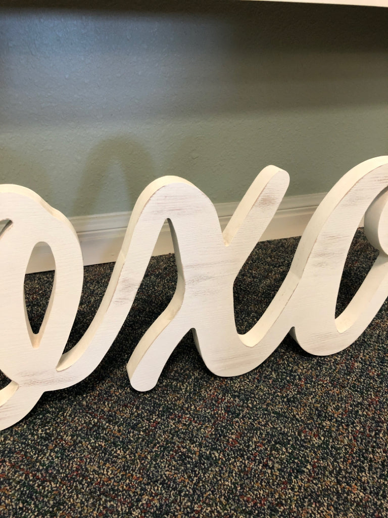 "XOXO" Sign