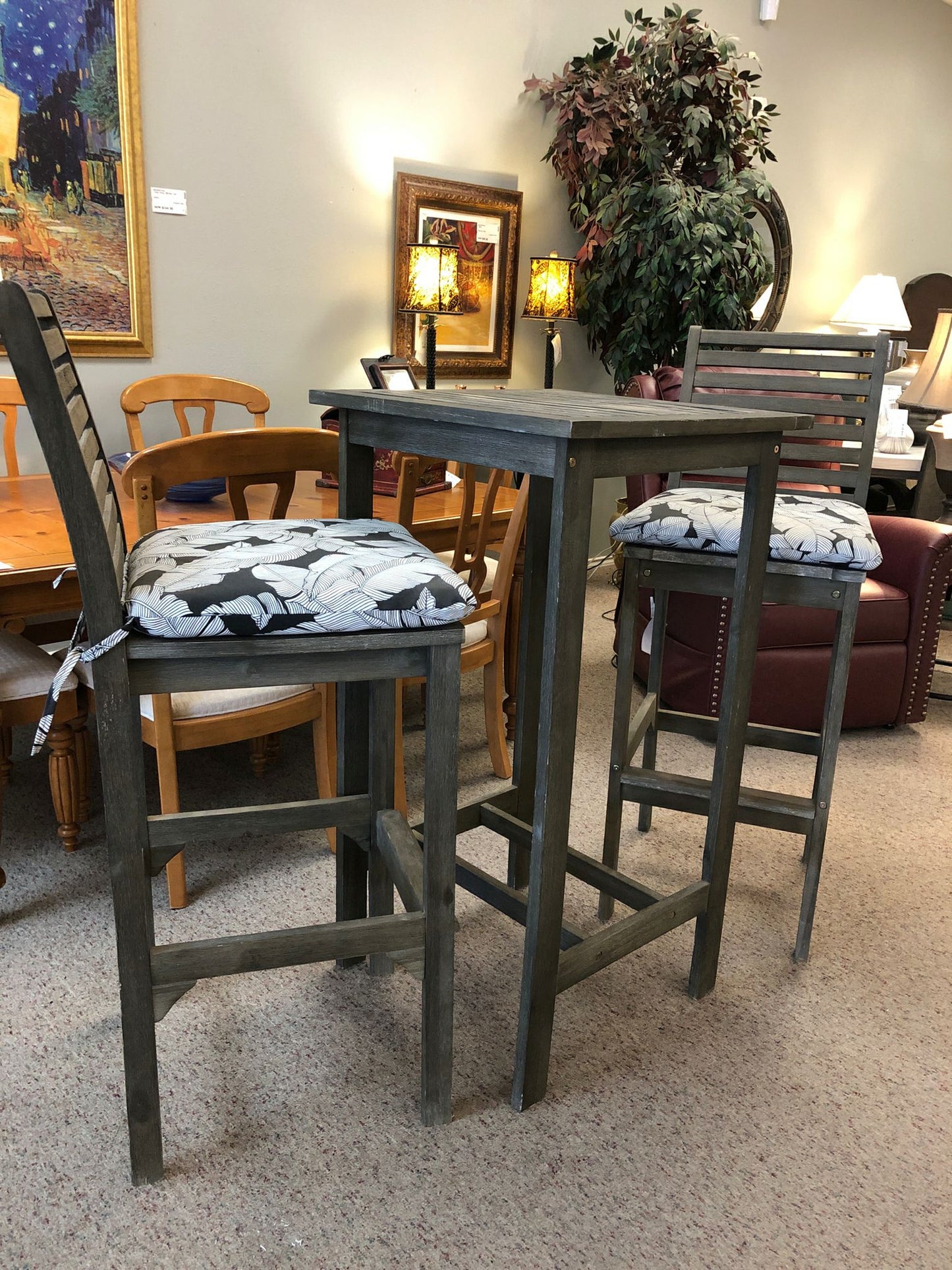 Bistro Table w/2 Stools