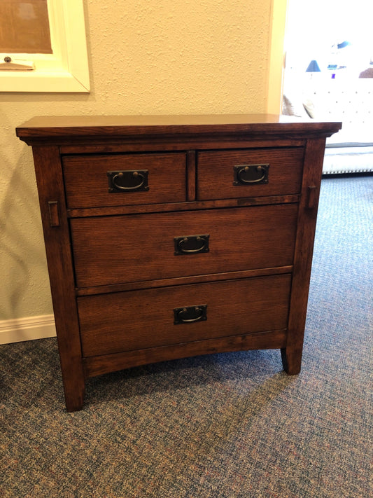 3-Drawer Chest