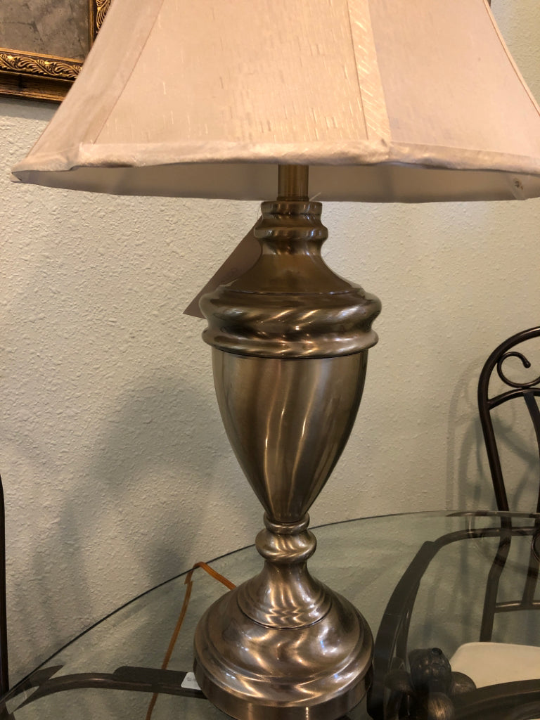 Gold/Silver Table Lamp