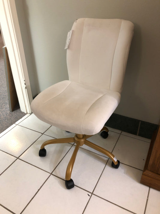 White Desk Chair on Wheels