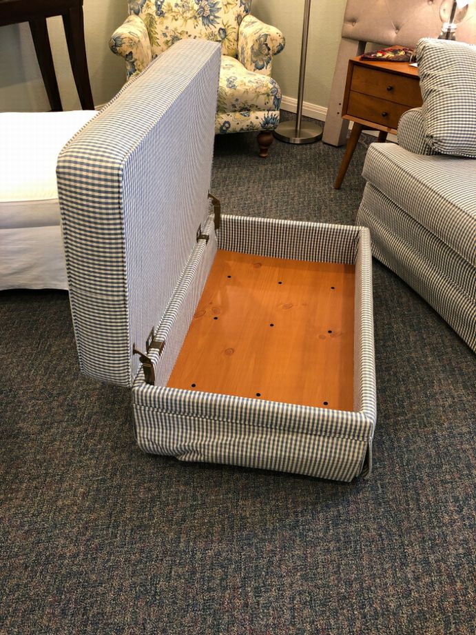 Chair w/ Ottoman