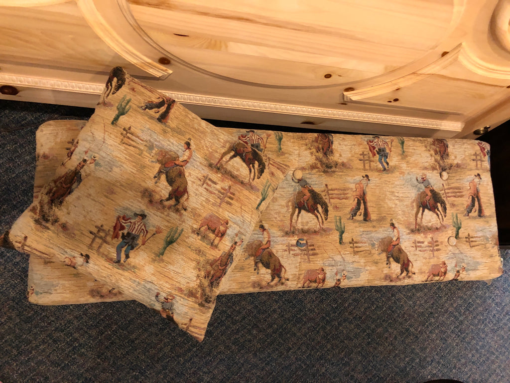Western Cloth Bench w/ Pillow
