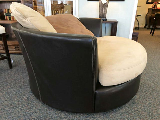 Fabric/Leather Swivel Chair