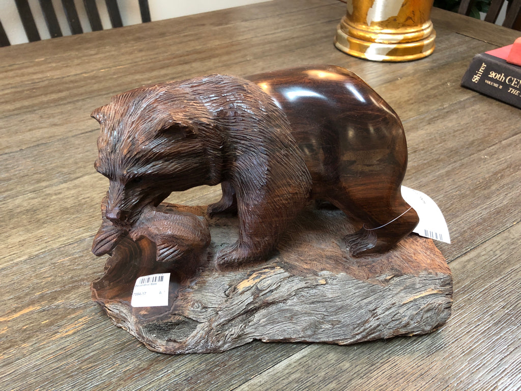 Bear with Fish on all fours