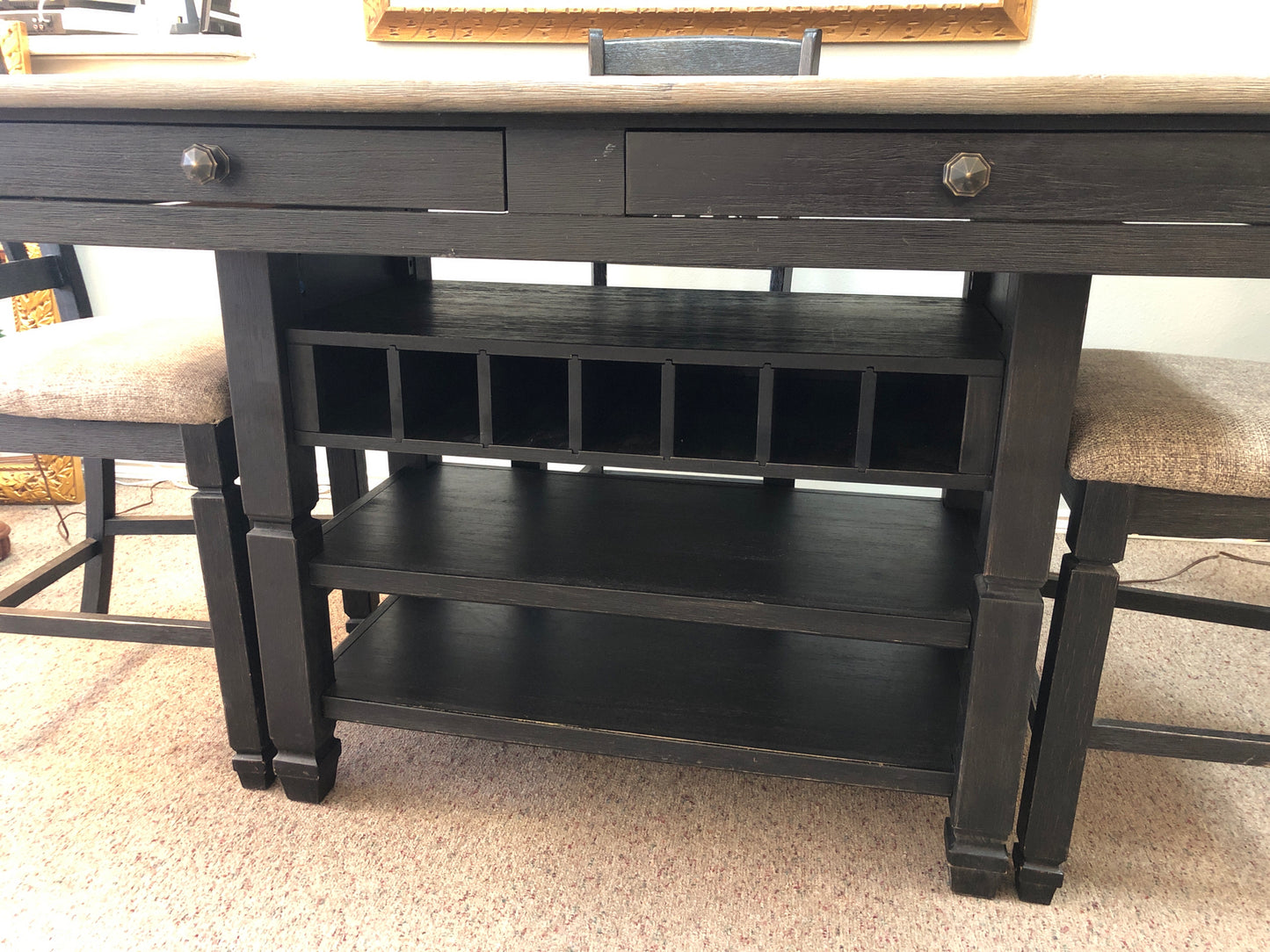 Counter Height w/4 Stools