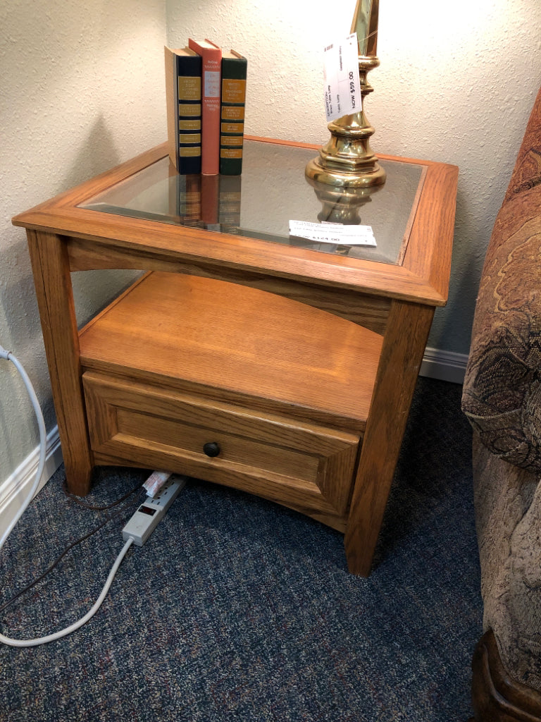 End Table w/Glass Inserts