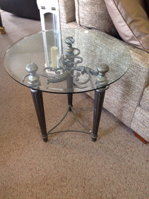 End Table w/Glass Top